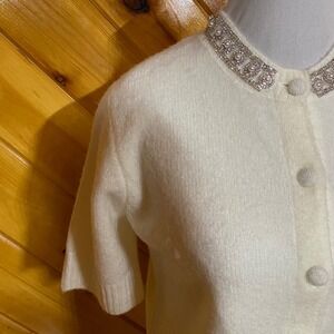 House of Harlow NWT Ivory Cropped Cardigan Rhinestone Pearl M Shawl